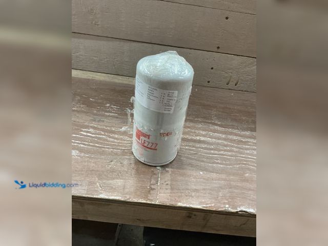 Lot 49-3535309 - FLEETGUARD LF777 OIL FILTER SPIN ON New