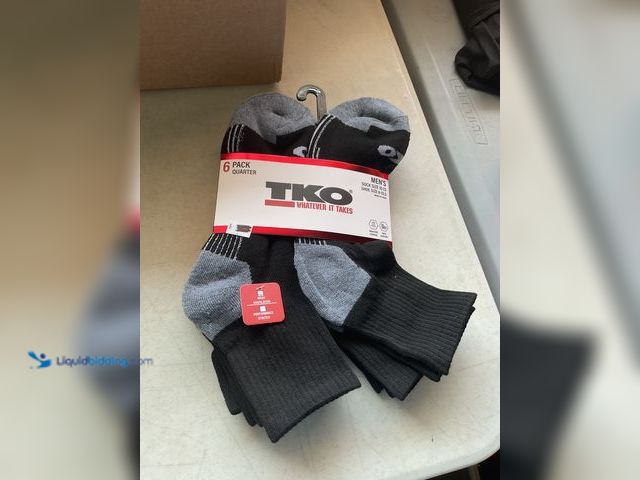Lot 49-1977465 - BRAND NEW TKO WHATEVER IT TAKES 6 PACK QUARTER SOCKS MENS SIZE 10-13 COLOR BLACK