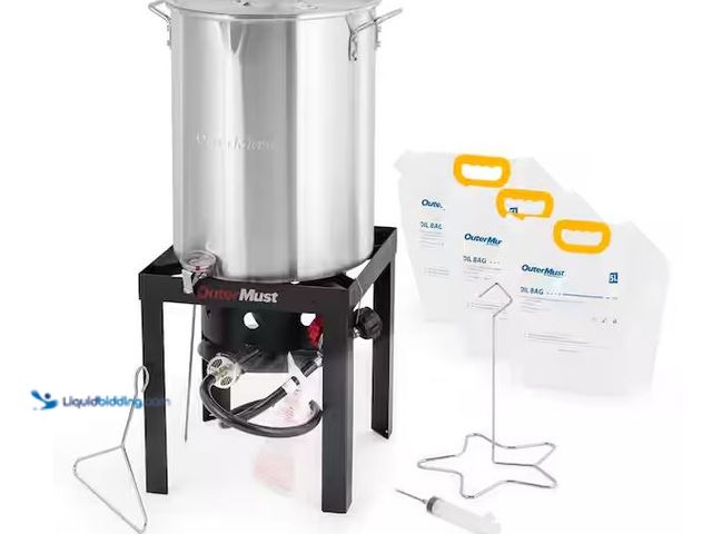 Lot 49-1568930 - outermust 30 qt. Turkey Fryer and Burner Set Turkey Deep Fryer 50,000 BTU with Oil Bags Model # TF30...