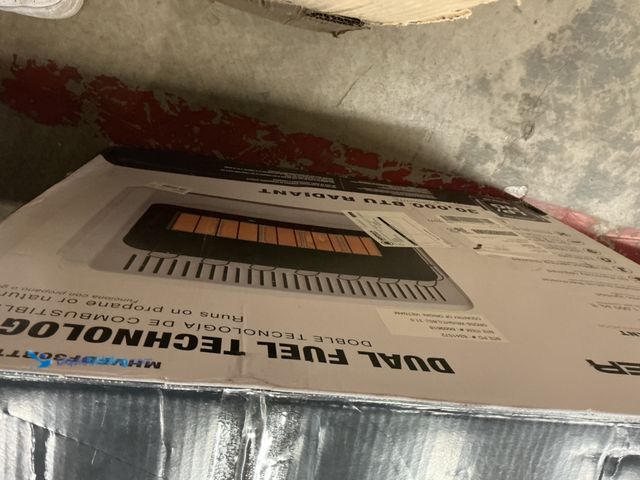 Lot 49-3540101 - Mr Heater 30000 BTU Vent Free Blue Flame Dual Fuel Heater (unable to test) (no legs) Used