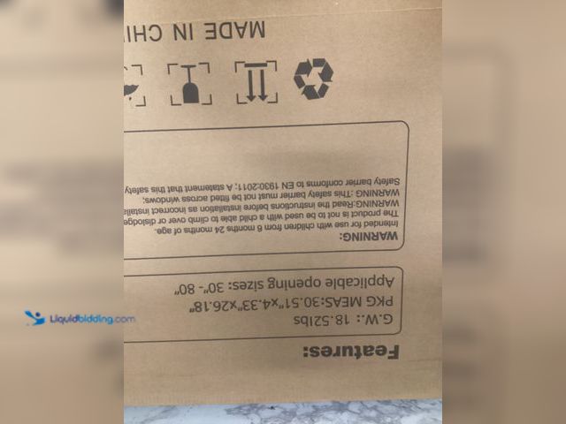 Lot 49-5561045 - Uriykc Safety Gate, Factory Sealed