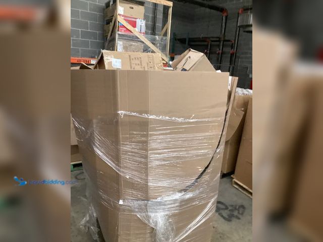 Lot 49-5458845 - Salvage Pallet - IMPORTANT: Please note that the condition of this lot is SALVAGE. Salvage assets ar...