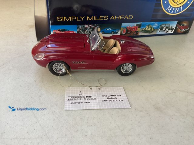 Lot 49-1811282 - COLLECTIBLE  FRANKLIN MINT 1965 LAMBANDI MARK II LIMITED EDITION 1/24SCALE DIECAST CAR