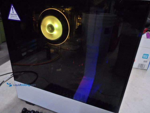 Lot 49-1806211 - 1 NZXT CA-H52FW-01 Computer Tower NZXT Computer Tower . Tower Does Power On And Work But It Is Missi...