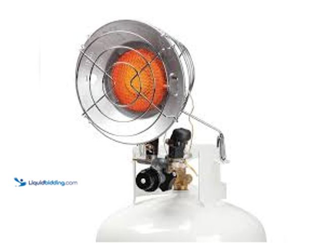 Lot 49-5485997 - Mr. Heater Single Tank Top 15,000 BTU Radiant Propane Outdoor Space Heater. Model # MHS15T. Unused.