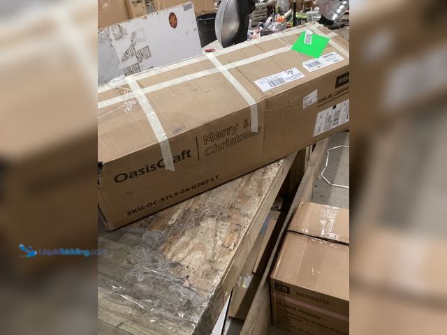 Lot 49-5454228 - 6FT Snowflakes Flocked Christmas Tree.