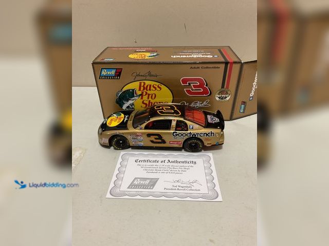 Lot 49-1977867 - Other REVELL COLLECTION 1/18 SCALE DIECAST REPLICA OF 98 GOODWRENCH SERVICE PLUS/BASS PRO SHOPS CHEV...
