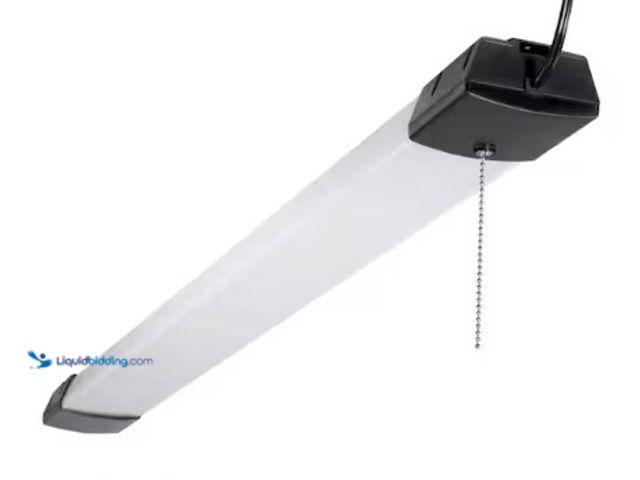 Lot 49-3618623 - Metalux SHP 46 in. 128-Watt Equivalent, 10000-Lumens Integrated LED, White Shop Light, Commercial/Re...