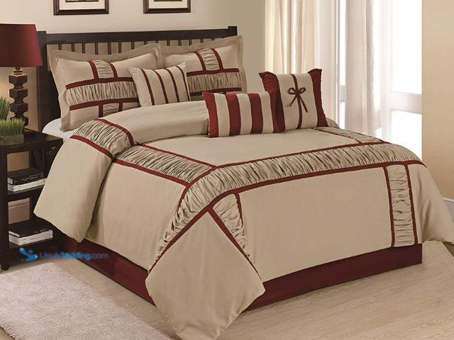 Lot 49-5552315 - Hig Taupe 7 Piece Bed in a Bag Comforter Set, Queen. Unused