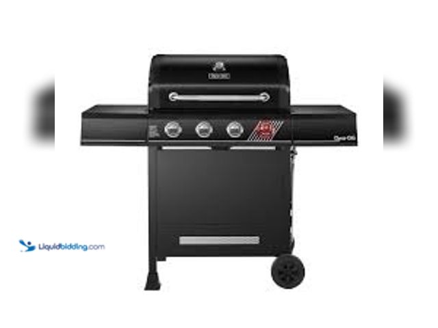 Lot 49-5485399 - Dyna-Glo 4-Burner Propane Gas Grill in Matte Black with TriVantage Multifunctional Cooking System. M...