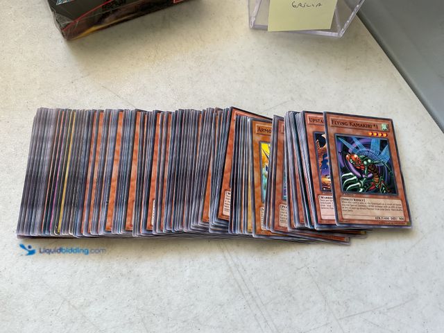 Lot 49-5350485 - Other LOT OF 100+ YU-GI-OH COLLECTIBLE TRADING CARDS FROM VARIOUS YEARS AND TYPES LOADED WITH GREAT ...