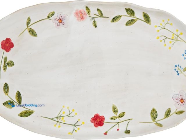 Lot 49-5406892 - Mud Pie Flower 10 1/4" x 17" PLATTERS & TRAYS, White, Unused, Small Crack.