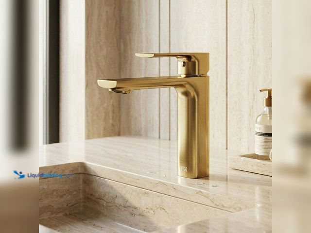 Lot 49-5552187 - VIGO
Davidson Single Handle Single-Hole Bathroom Faucet in Matte Brushed Gold. Model # VG01043MG. N...