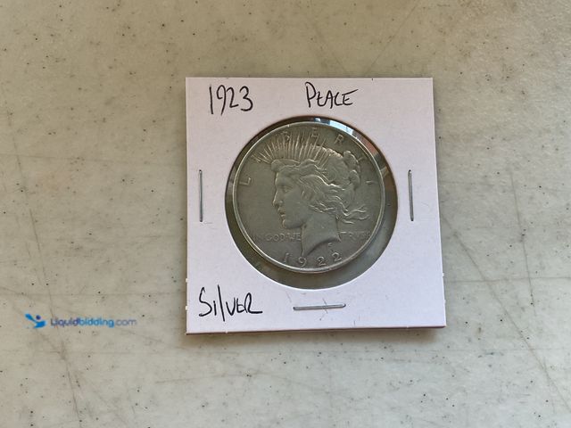 Lot 49-1505998 - 1923 PEACE ONE DOLLAR SILVER COIN #COINS1211