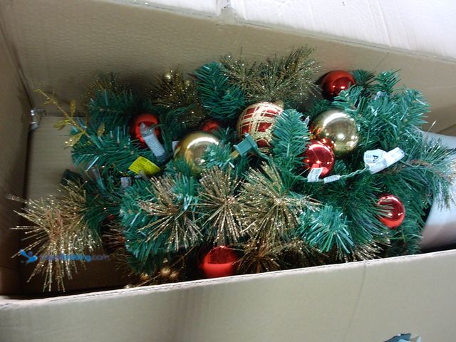 Lot 49-1547289 - 4.5ft Pre-Lit Royal Easton Potted Artificial Christmas Tree, Model# 1005351202, Unused, Tested works...