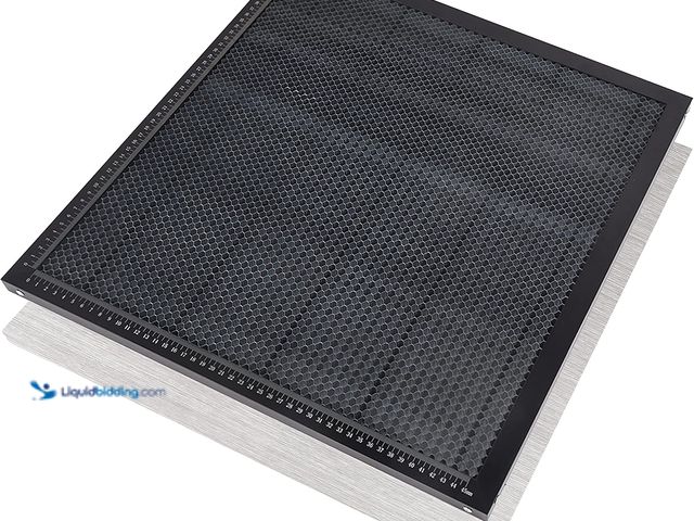 Lot 49-5549575 - Laser Honeycomb Working Table 19.68"x 19.68"x 0.87" Honeycomb Laser Bed for Smooth Edge Cutting, Fas...