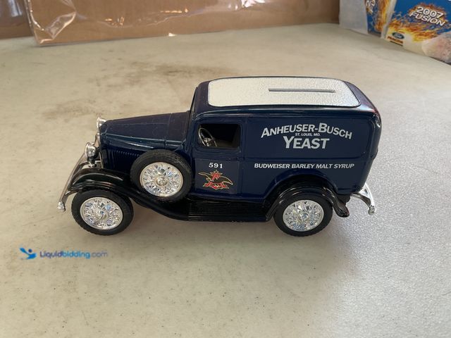 Lot 49-5467342 - Other ERTL 1932 FORD DELIVERY VAN DICAST BANK NO BOX HIGHLY COLLECTIBLE