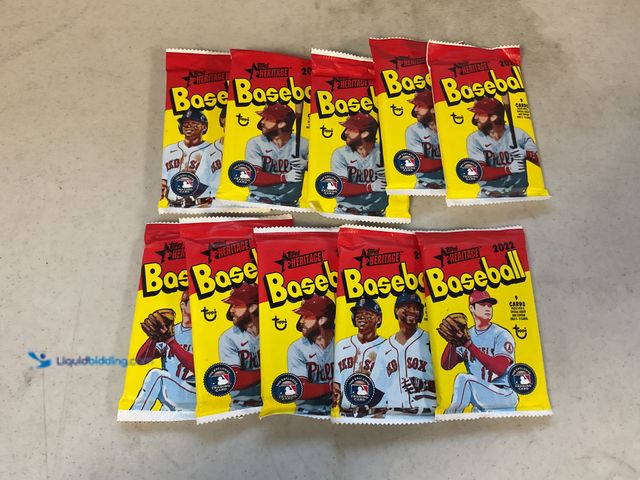 Lot 49-1505590 - COLLECTIBLE 10 2022 TOPPS HERITAGE BASEBALL CARD PACKS ALL SEALED #COINS1211