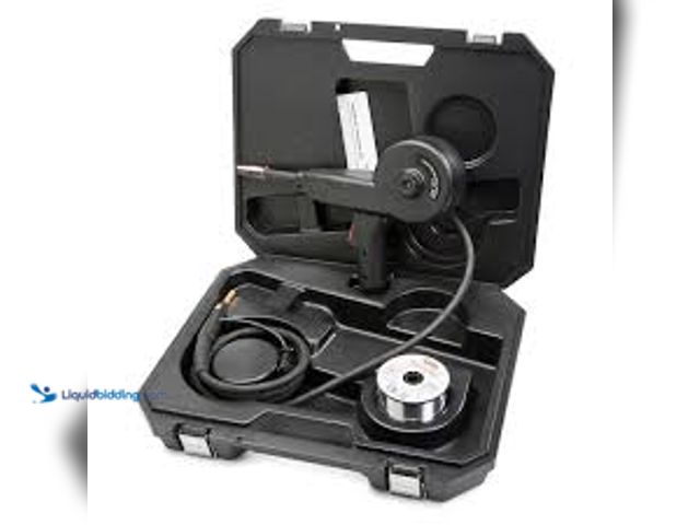 Lot 49-5415605 - Lincoln Electric Magnum 100SG Welding Spool Gun for Soft Aluminum Wire, Including 10 ft. Gun Cable, ...