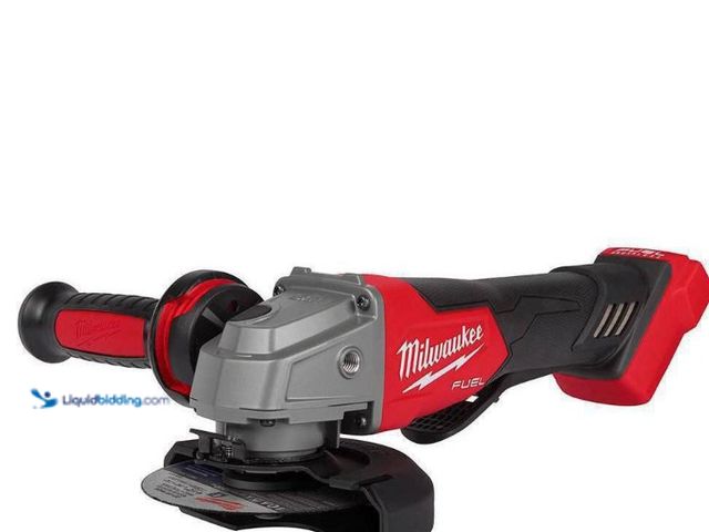 Lot 49-3549264 - Milwaukee
M18 FUEL 18V Lithium-Ion Brushless Cordless 4-1/2 in./5 in. Grinder w/Paddle Switch (Tool...