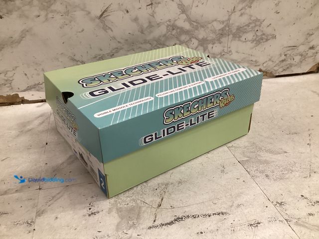 Lot 49-5573593 - Skechers Glide Lite Kids Sneakers, Size 2, (Navy) Unused