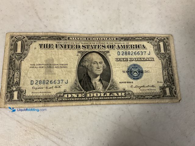 Lot 49-3503564 - 1935 G BLUE SEAL UNITED STATES ONE DOLLAR SILVER CERTIFICATE