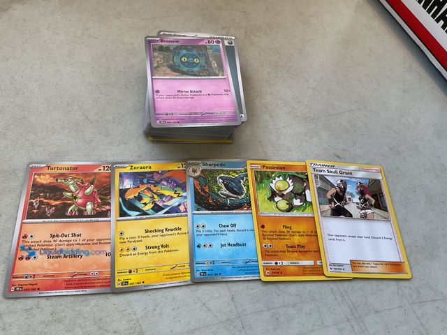 Lot 49-3609226 - Other LOT OF 80+ POKEMON CARDS FROM VARIOUS YEARS AND EVOLUTIONS LOADED WITH GREAT CARDS