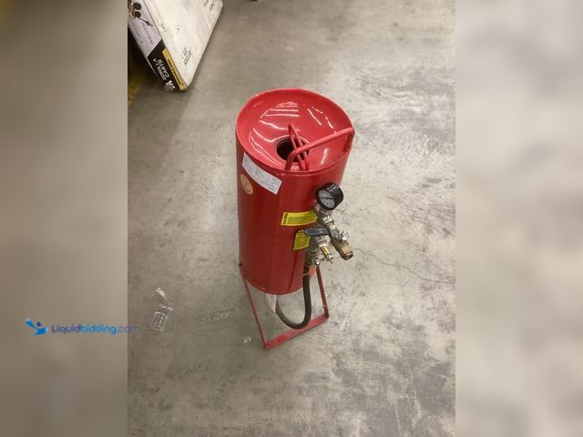 Lot 49-3539666 - Allsource 100 Lb Abrasive Blaster Model 41600 Item is used, dusty, missing parts