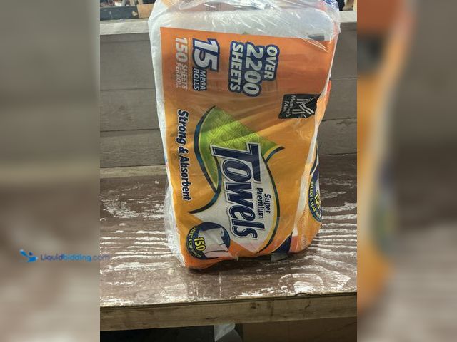 Lot 49-5544459 - Member's Mark Super Premium Paper Towels, 13 Rolls, 150 Sheets per roll. Unused