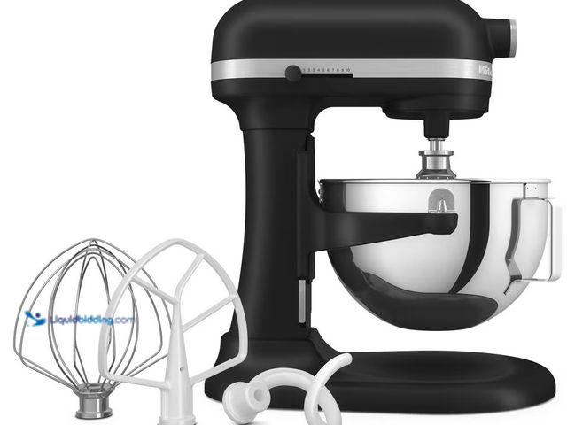 Lot 49-5543029 - KitchenAid® 5.5 Quart Bowl-Lift Stand Mixer - Black Matte. Slightly Used. Has attachments. Powers on