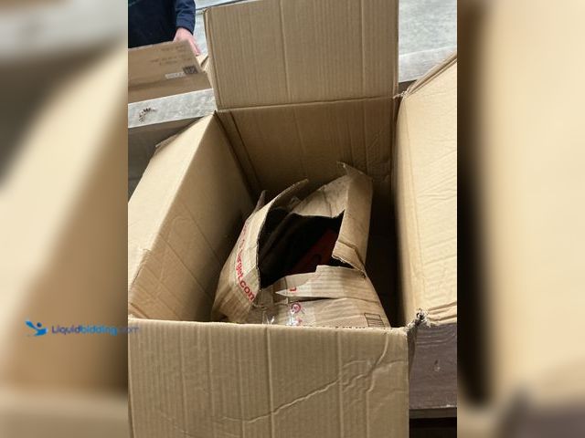 Lot 49-5463528 - Steel Lever Hoist (load cap: 1-1/2 ton) (lift height 20ft) Unused