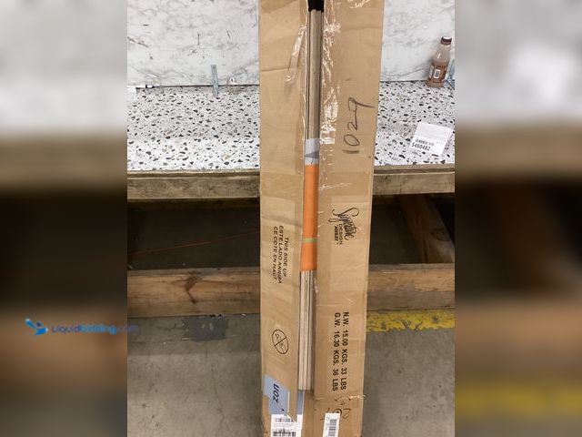 Lot 49-5460482 - Queen Roll Slats B100-13 Item is unused.