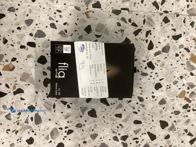 Lot 49-3527851 - Fliq Lighting 2x LED Flame Bulbs 180 Lumens With 4 Modes Item is unused.