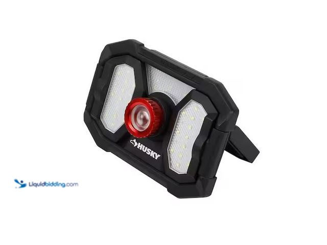 Lot 49-1576466 - Husky 2000 Lumens LED Dual Panel Focusing Rechargeable Utility Light Model # 90715, Unused, Has Char...