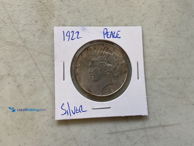 Lot 49-1505228 - 1922 PEACE SILVER DOLLAR COIN #COINS1211