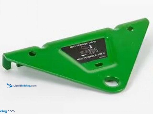 Lot 49-1911392 - John Deere Zero-Turn Mower Hitch Kit for Z500 Series, Model # BUC10987, Unused