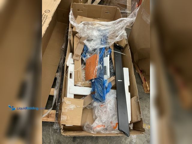 Lot 49-5473257 - T Series 10 Treadmill. Item is Unused