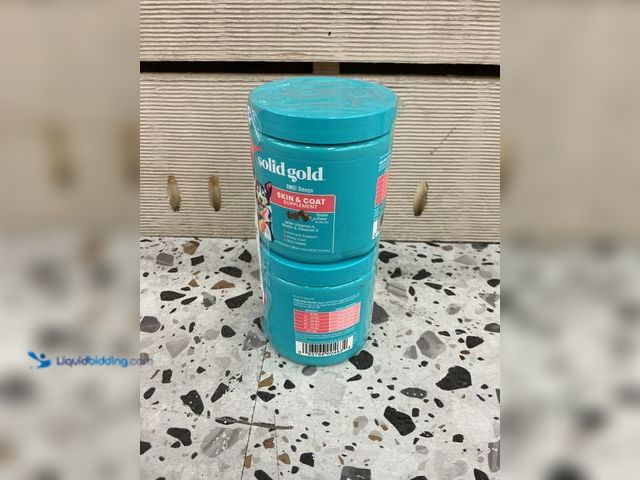 Lot 49-5485762 - QTY 2 - Solid Gold OMG! Chicken Flavored Soft Chews Omega 3 Fish Oil Supplement for Dogs, 60 count. ...