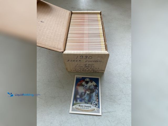 Lot 49-1505035 - COLLECTIBLE 1990 FLEER FOOTBALL COMPLETE 400 CARD SET INCLUDING BARRY SANDERS AND MORE