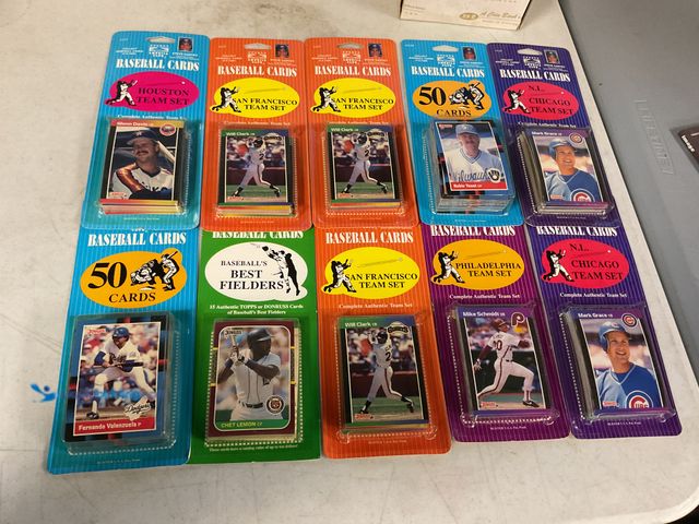 Lot 49-1814836 - COLLECTIBLE LOT OF 10 VINTAGE SPORTS AMERICA BASEBALL CARD PACKS INCLUDING HOUSTON, SAN FRANCISCO AN...