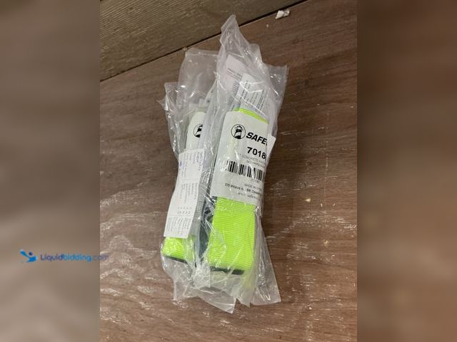 Lot 49-5487272 - SAFEWAZE 4ft Concrete Anchor Straps (4pack) New