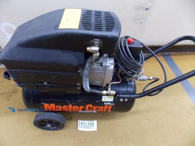 Lot 49-1971799 - 1 Master Craft PCE6060KMC Electric Powered Air Compressor Master Craft 6 Gallon Electric Air Compres...