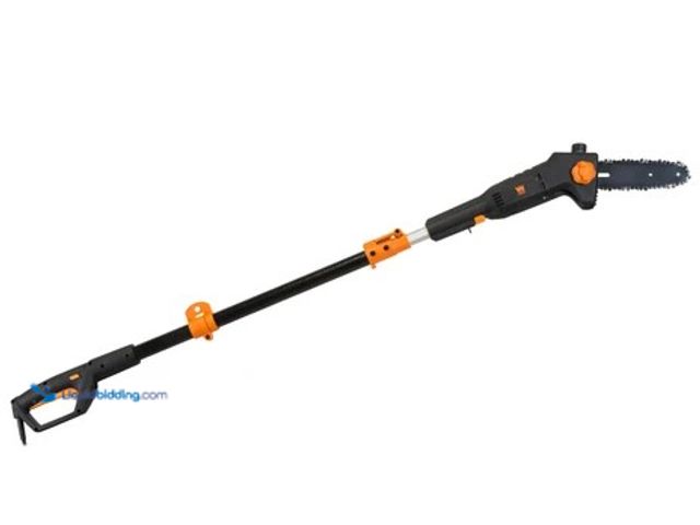 Lot 49-2004628 - WEN 6-Amp 8-Inch Electric Telescoping Pole Saw, Model #4019, Slightly used, Dirty, Unable to test, S...