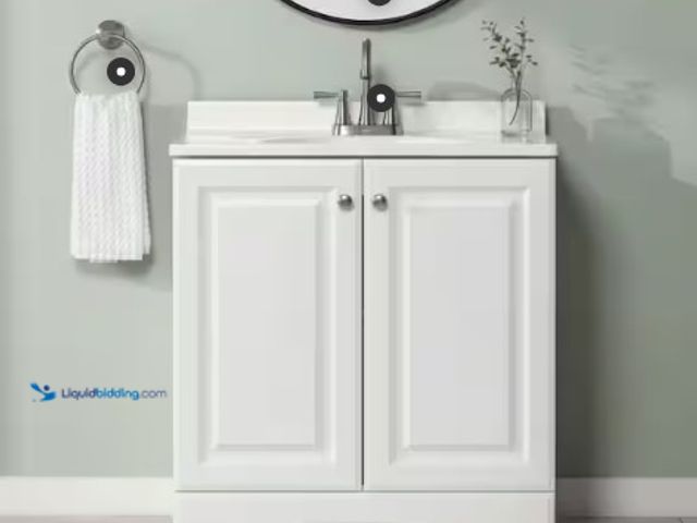 Lot 49-2004415 - Glacier Bay 31 in. Single Sink White Freestanding Bath Vanity with White Cultured Marble Top (Assemb...