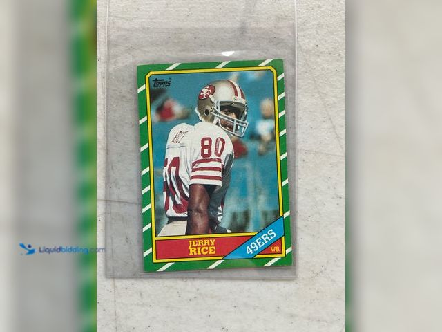 Lot 49-1505752 - COLLECTIBLE 1986 TOPPS JERRY RICE ROOKIE FOOTBALL CARD #161 49ERS #COINS0122