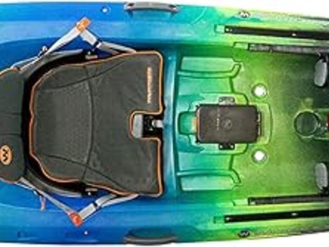 Lot 49-5407808 - 10' 6" Wilderness Systems Tarpon 105. Model: tarpon 105 galaxy. Unused, scuffs