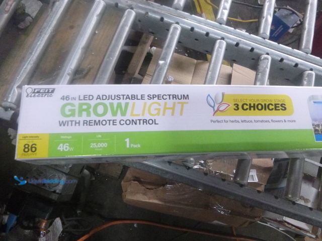 Lot 49-1514992 - Feit Electric 48 Inch Adjustable Spectrum LED Grow Light With Remote Control Model #GLP46ADJS/RF/40W...