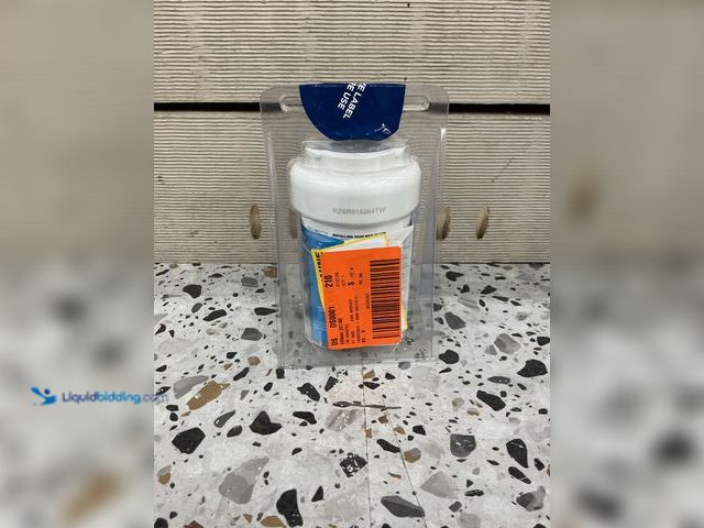 Lot 49-5485423 - GE Genuine MWF Refrigerator Water Filter for GE. Model # MWF. Unused.