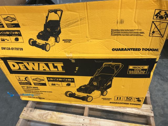 Lot 49-5559548 - *FOR PARTS/REPAIR* DEWALT 21 in. 150cc Briggs and Stratton 625ex Engine Rear Wheel Drive 2-in-1 Gas ...