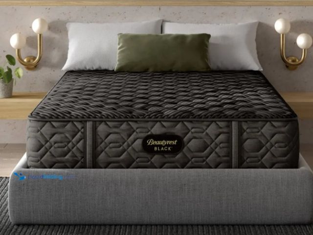 Lot 49-3532240 - Beautyrest Black Queen Matress. Sealed.